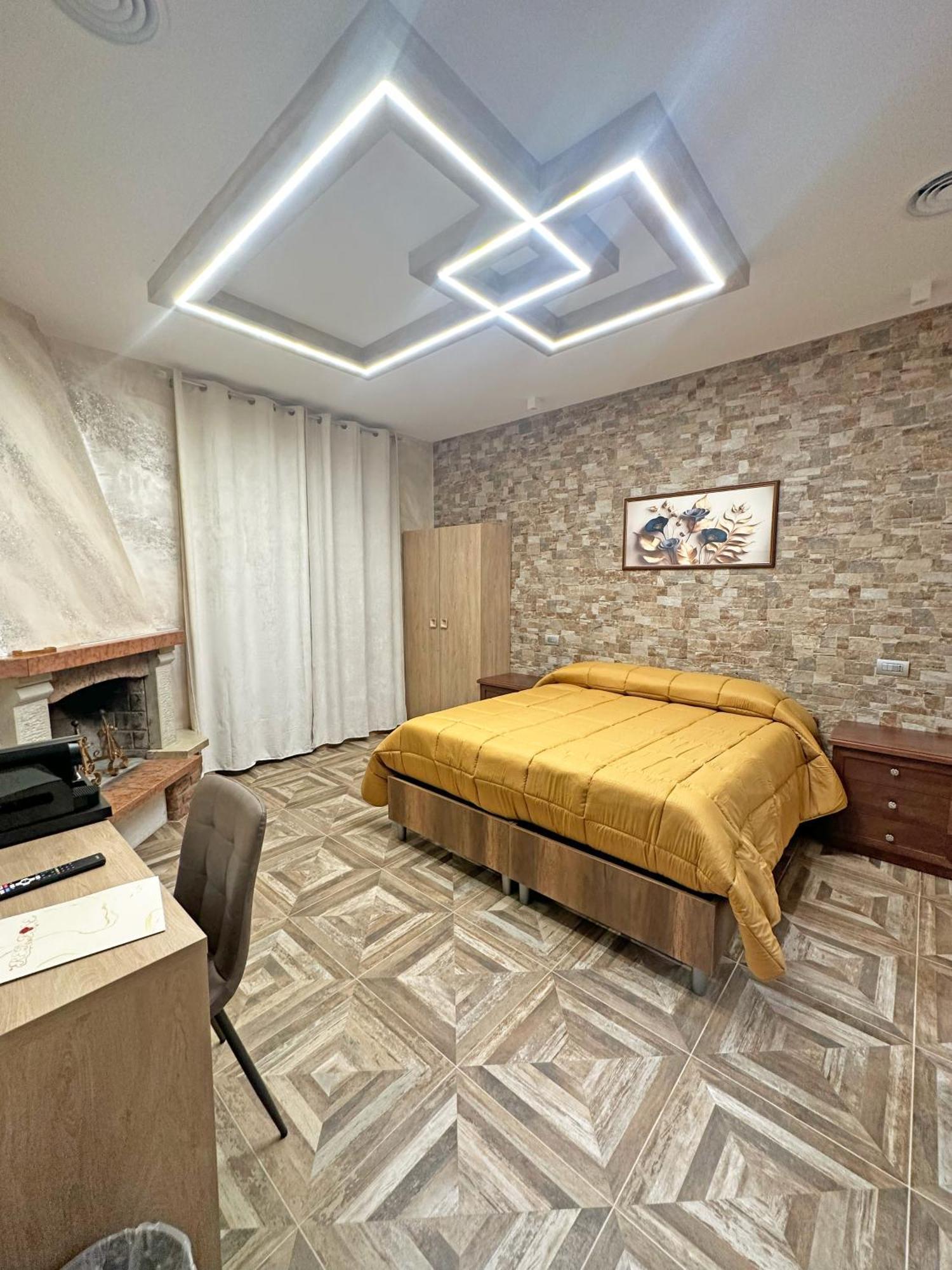 Red Rose Exclusive Rooms Сан-Чезарео Экстерьер фото